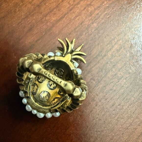 Brand new Gucci ring size 8 comes with box and dustbag - Picture 11 of 16